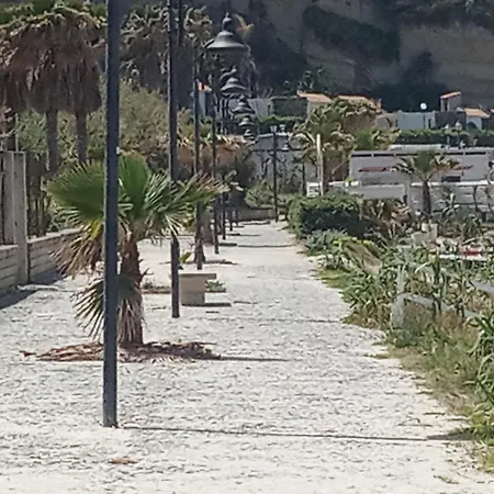 Vacanze La Sena 아파트
